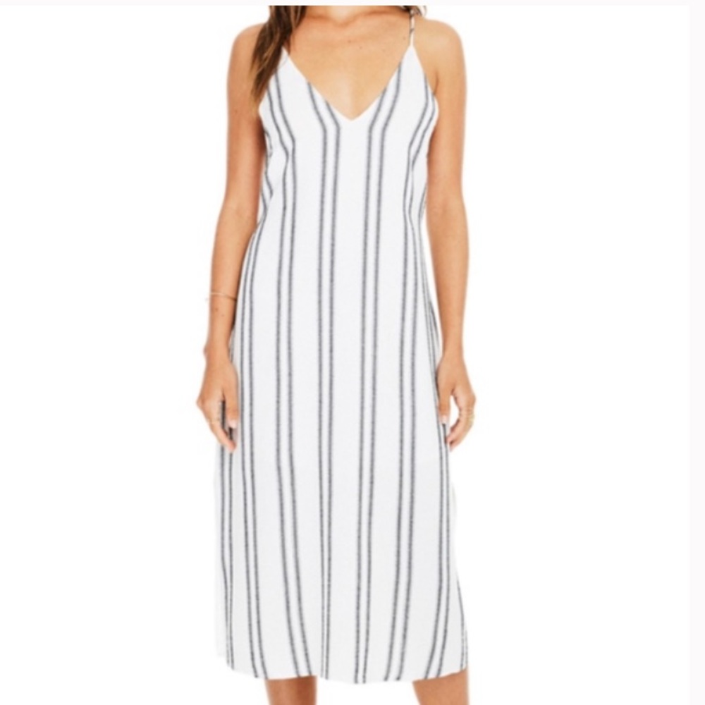 EUC ASTR Women’s Sheath Dress